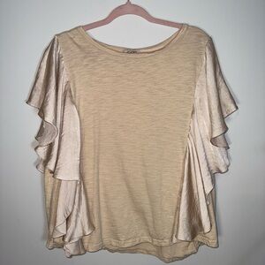 Gigio Plus - Tan & Cream Ruffled Flutter Sleeve Blouse | Elegant & Flowy Top